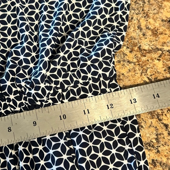 NWT Anne Klein Stretch V-Neck Navy & White Knee Length Dress Elastic Waist Sz 4 - Picture 8 of 16